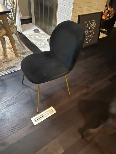 Photo of free Clothes, Dining room chairs (Marlon Upper Marlboro) #1