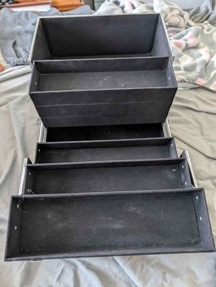 Photo of free A metal case (Hastings TN34) #3