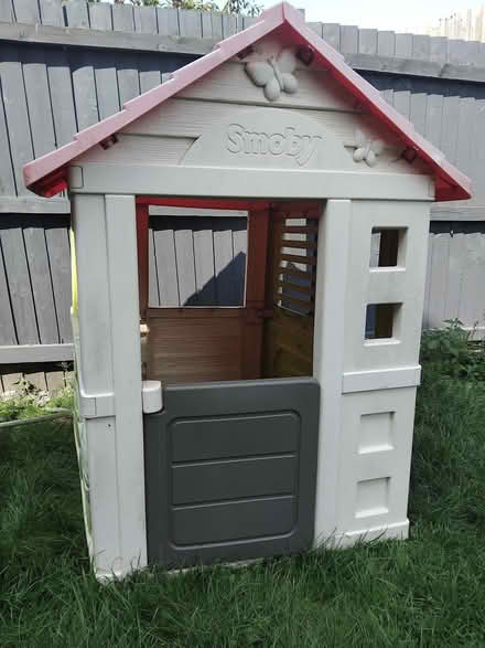 Photo of free Play house (Newtown CH1) #2