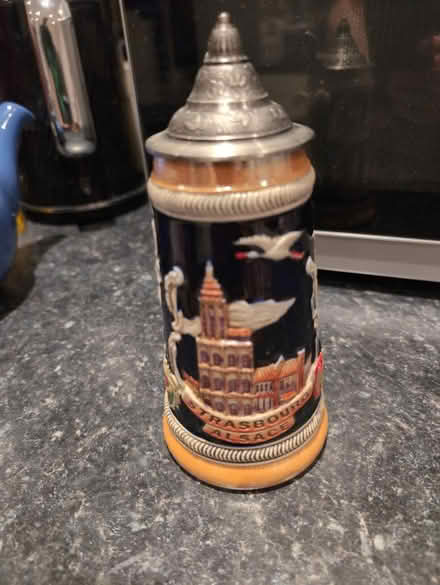 Photo of free Half pint glass (Byfleet KT14) #2