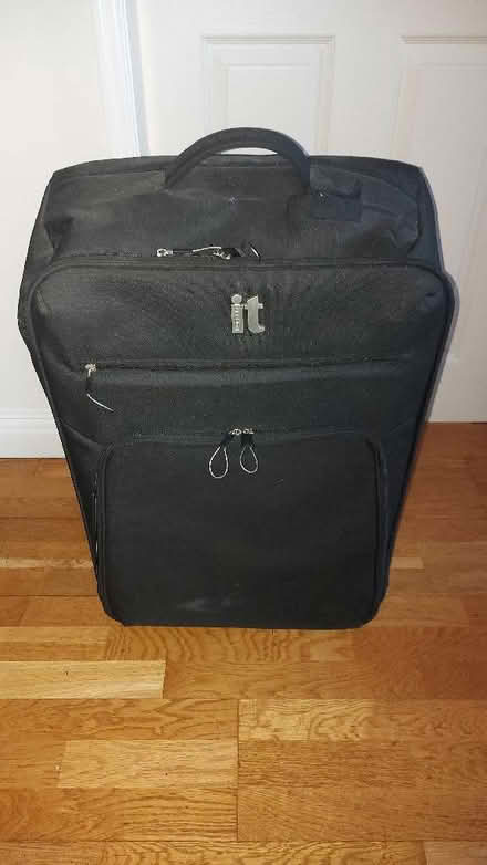 Photo of free 2 x Large suitcases (Normanton DE23) #1