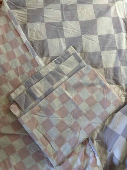 Photo of free King size checked duvet cover (Carshalton SM5) #1