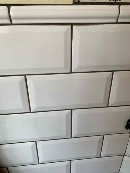 Photo of 2x White subway tiles 100 x 200 (Letchworth SG6) #1