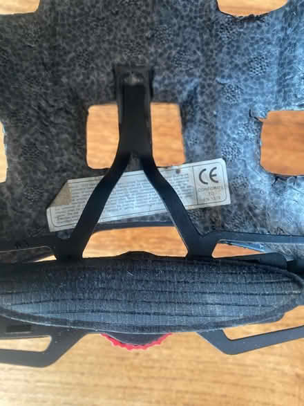 Photo of free Bicycle helmet (Thames Ditton / Kingston) #4