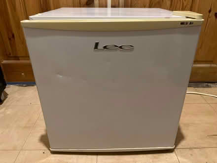 Photo of free Mini Freezer (SE17) #1