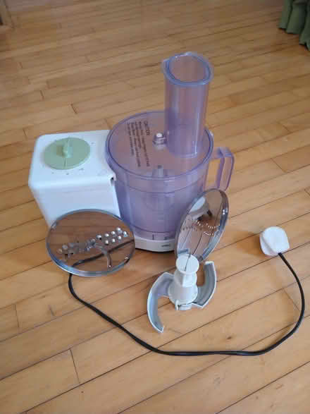 Photo of free food processer (Barnard's Green WR14) #1