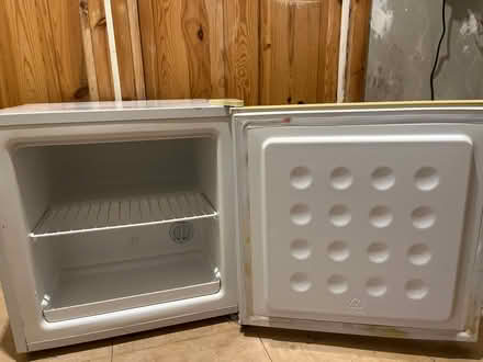 Photo of free Mini Freezer (SE17) #2