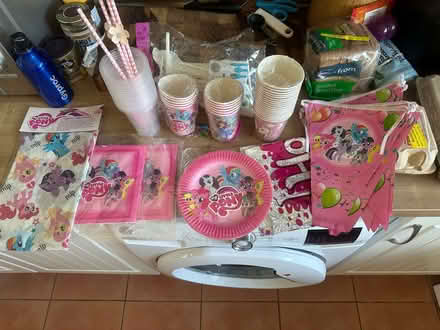 Photo of free Lot's of my little pony party items (GU14) #1