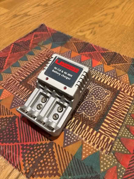 Photo of free Battery charger (Little Whelnetham) #1