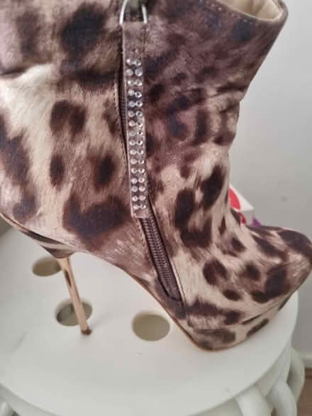 Photo of free High heels size 4UK (SE15) #3