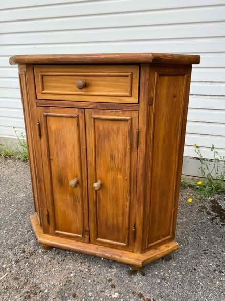 Photo of free Small corner unit (Feltham TW14) #1