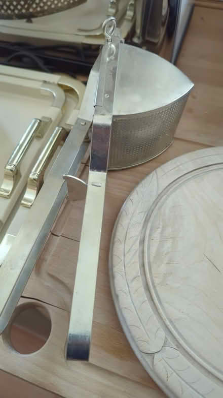 Photo of free Mixed kitchen items (W8 (Kensington)) #1