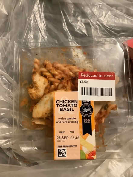 Photo of free tochicken tomato pasta (S2 Manor) #1