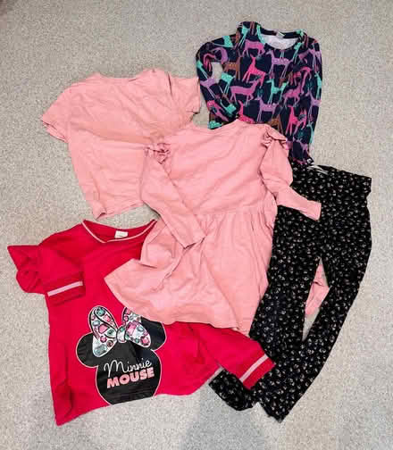 Photo of free Girls clothes (HP1 1NU) #1