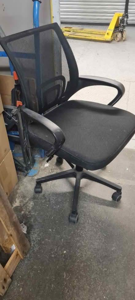 Photo of free Office chair, almost new (hanwell W7) #1