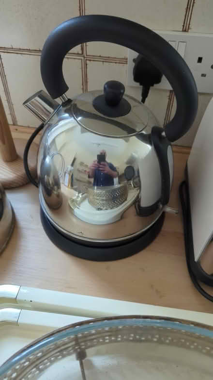Photo of free Kitchen appliances (W8 (Kensington)) #3