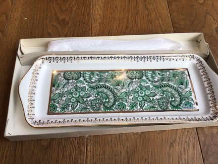 Photo of free Cake dish and knife (Radlett WD7) #4