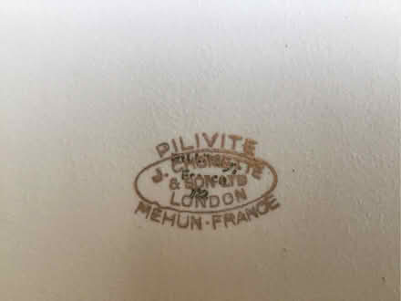 Photo of free Cake dish and knife (Radlett WD7) #3