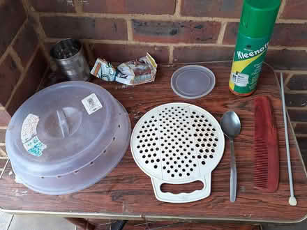 Photo of free A few miscellaneous items (TW3 Hounslow) #1