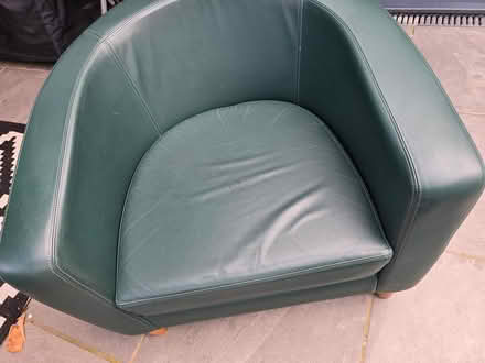 Photo of free Solid green leather tub seat (Sidcup DA15) #1