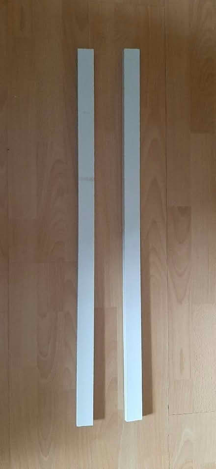 Photo of free white plastic cable cord concealer x2 (Loanhead EH20) #4