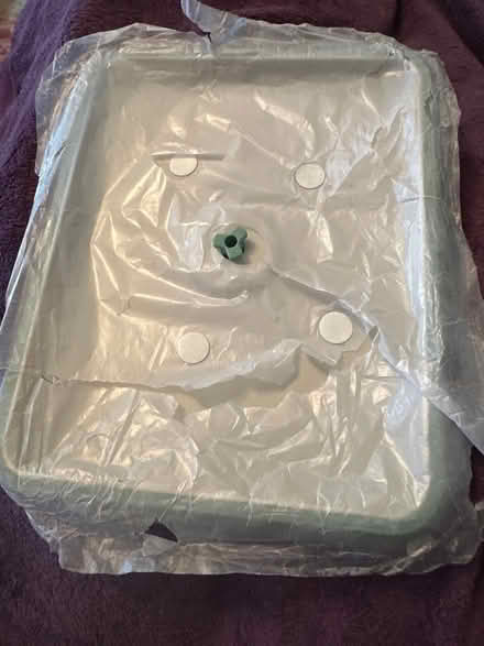 Photo of free Pyrex vacuum seal lid large (Brownhills, WS8) #3