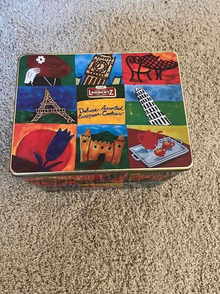 Photo of free Cookie/Candy tin (southwest Sunnyvale) #2