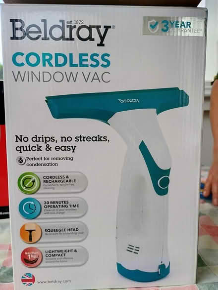 Photo of free Handy Window Cleaner (Monkstown, County Dublin) #2