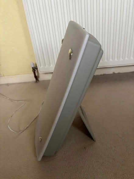 Photo of free SAD light (Bs15 4ub) #3