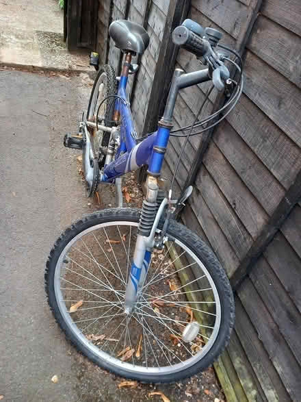 Photo of free men's bike (RG6 near Palmer Park) #1