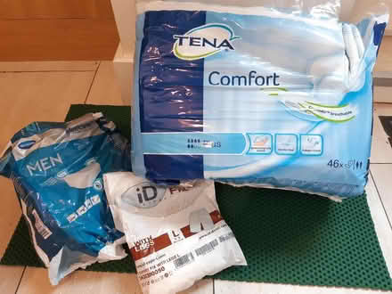Photo of free incontinence pads (Woodseats S8) #1