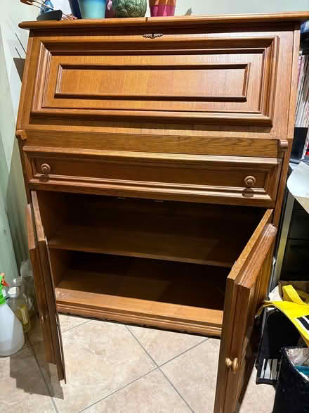 Photo of free Traditional style writing desk (Woolwich Dockyard SE18) #3