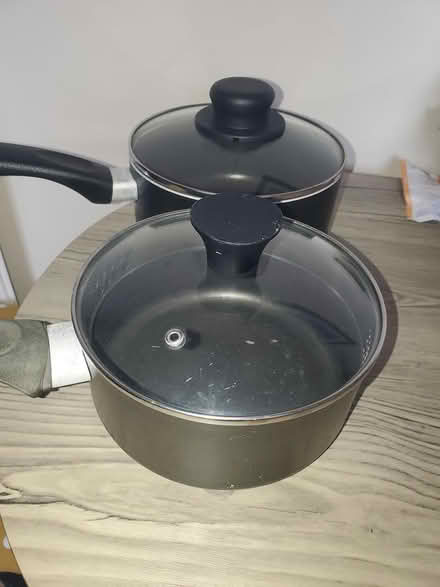 Photo of free 2 pans (Clayton Bridge M40) #2