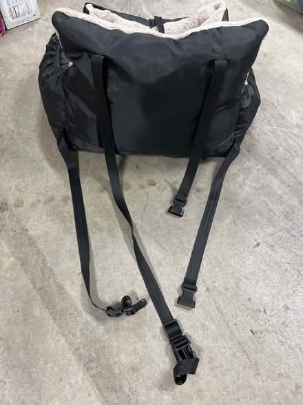 Photo of free BurgeonNest Pet seat for cars (Alameda - Bay Farm) #2
