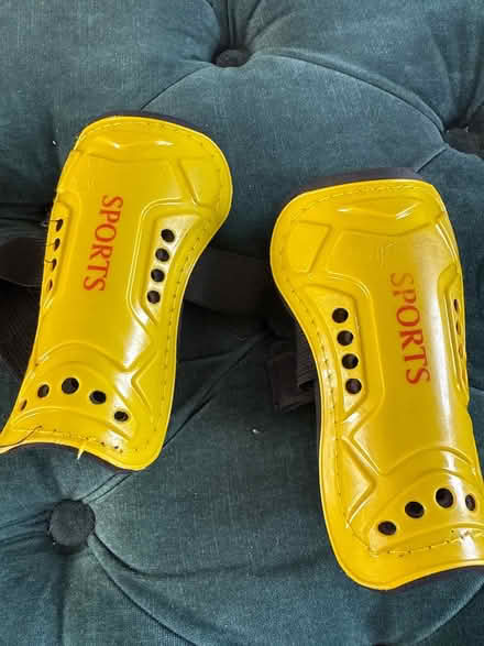 Photo of free Shin pads AGE 5-7ish (Ringwood) #1