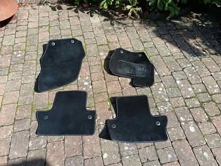 Photo of free Volvo V60 mats and other bits (Yate BS37) #1