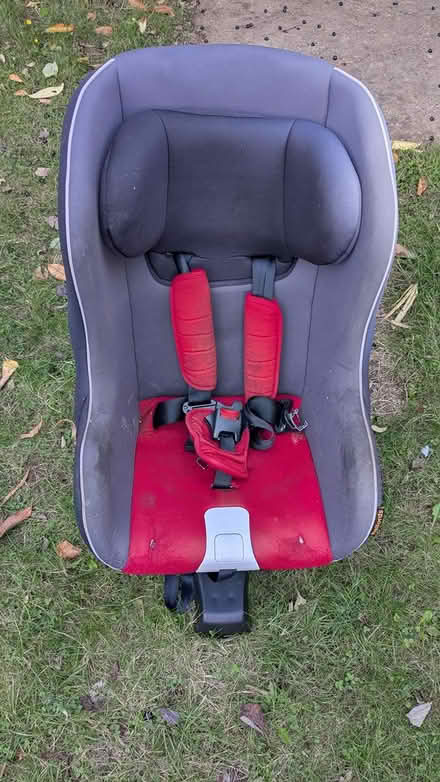 Photo of free Car seat (Br6) #1