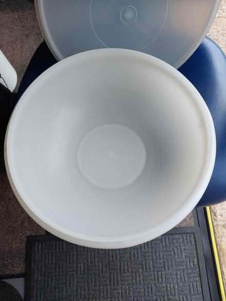 Photo of free Tupperware bowl (Bancroft MK13) #2