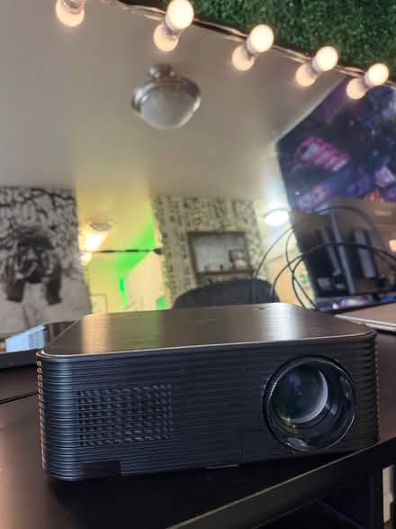 Photo of free projector (Ballard) #1