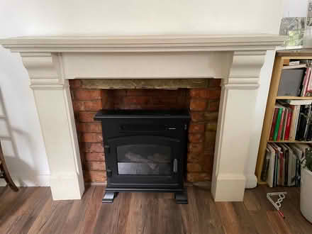 Photo of free Fireplace surround (Highbury New Park N5) #1