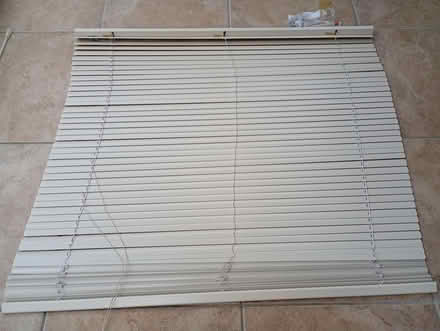 Photo of free Kitchen venetian blind (Stroud GL5) #1