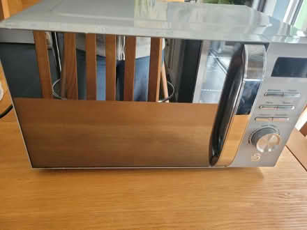 Photo of free Swan compact microwave (OX15 bloxham) #1