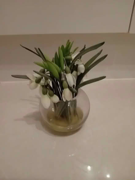 Photo of free Artificial flowers in small glass vase (Sneinton NG2) #1
