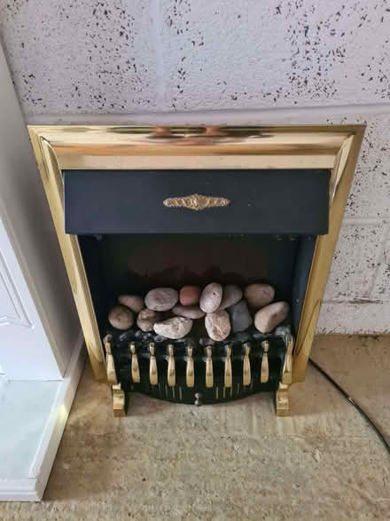 Photo of free Electric fire and surround (Bradley Stoke BS32) #1