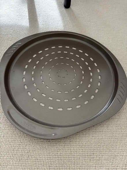 Photo of free Pizza tray (SE13) #1
