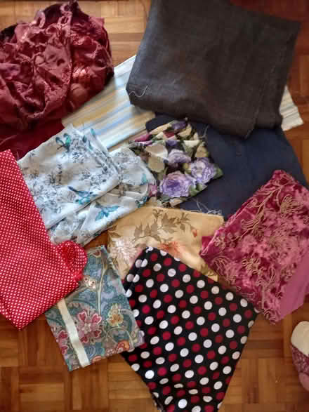 Photo of free Fabric pieces (Harwell OX11) #1