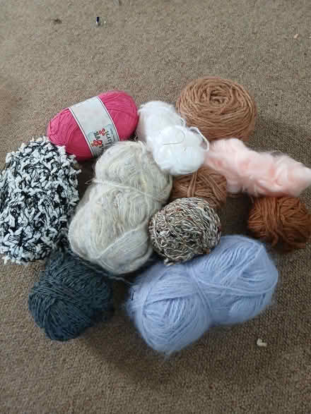 Photo of free Mixed wool bundle (West Hill TN34) #1