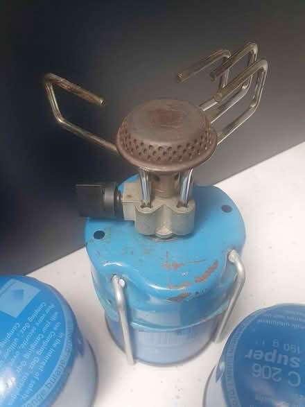 Photo of free Single gas burner & 2 gas bottles (Maidenhead, SL6 4) #3