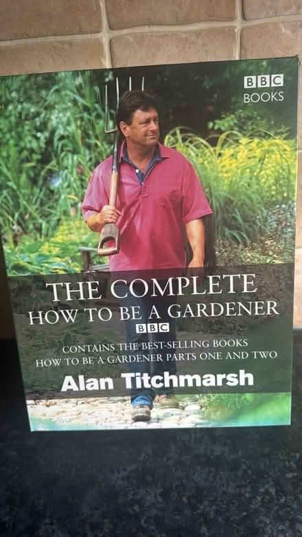 Photo of free Alan Titchmarsh garden books (Great Moor SK3) #1