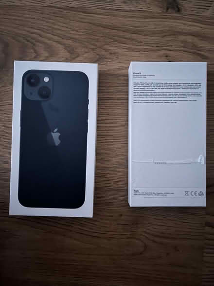 Photo of free iPhone 13 - Empty box (IG4) #1